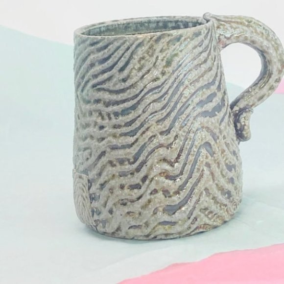 Wheel thrown  Handmade Fully Carved Mug, The Carved Represent Finger Prints - Picture 6 of 10